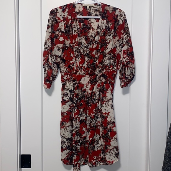 Floral ¾ length sleeve dress - Picture 2 of 6